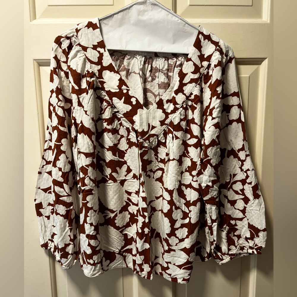 Ann Taylor Red Bell Sleeve Graphic Blouse
